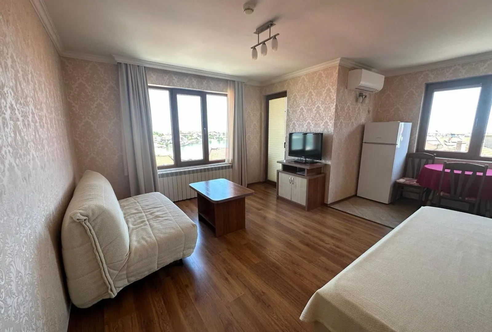 Family Hotel Radiana Szozopol