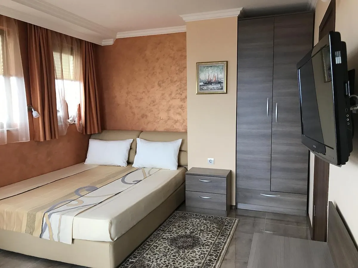 **  Family Hotel Radiana Szozopol Bulgária
