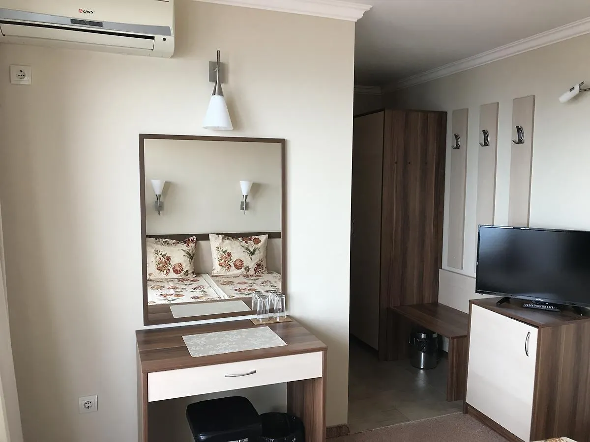 Family Hotel Radiana Sozopol 2*,