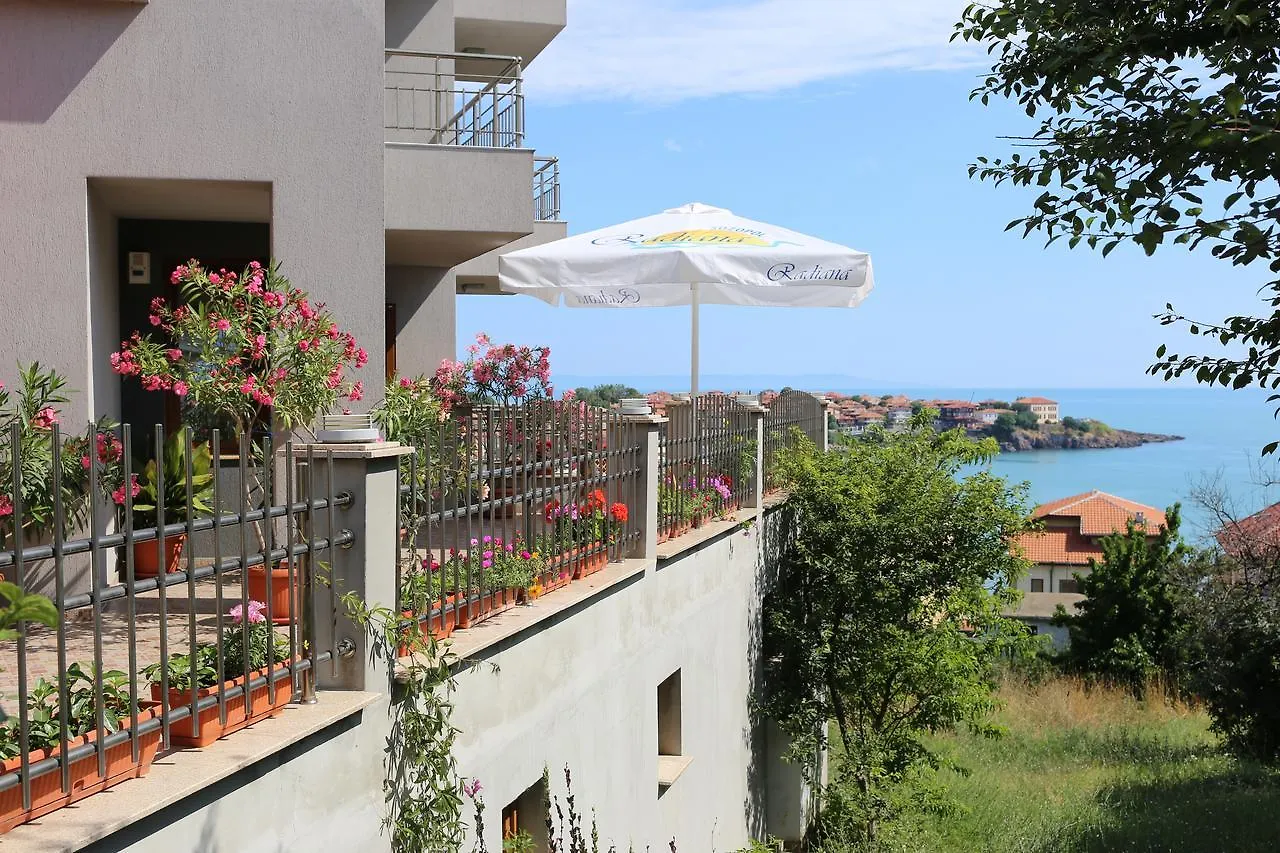 **  Family Hotel Radiana Szozopol Bulgária